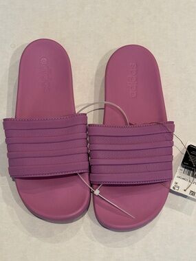 Adidas Adilette Comfort Unisex Casual Flip Flop Slides Sandal NEW Woman’s size 9